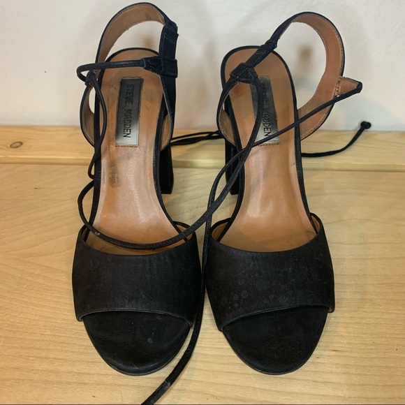 Steve Madden Serrina 4in Block lace up heels size 8 - Picture 4 of 8